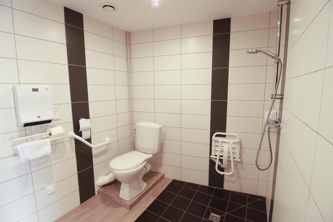 Hotel La Couronne Marmande Bagian luar foto