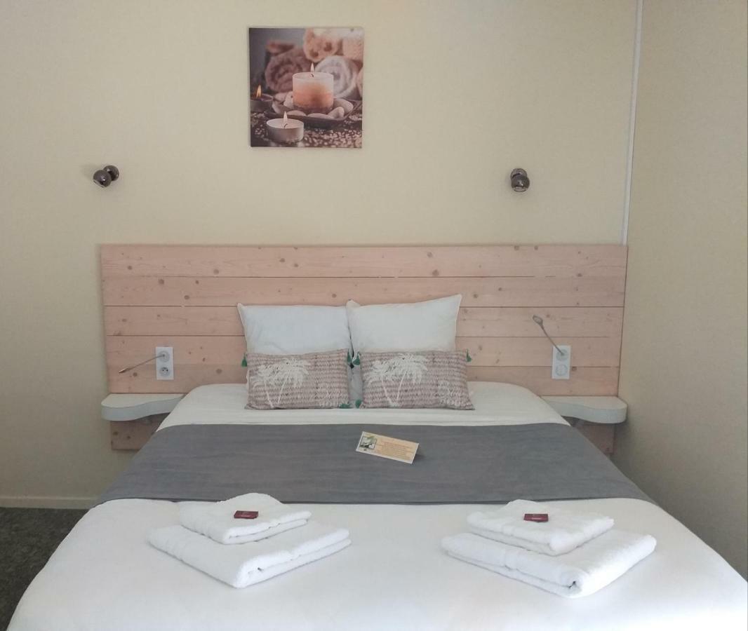 Hotel La Couronne Marmande Bagian luar foto